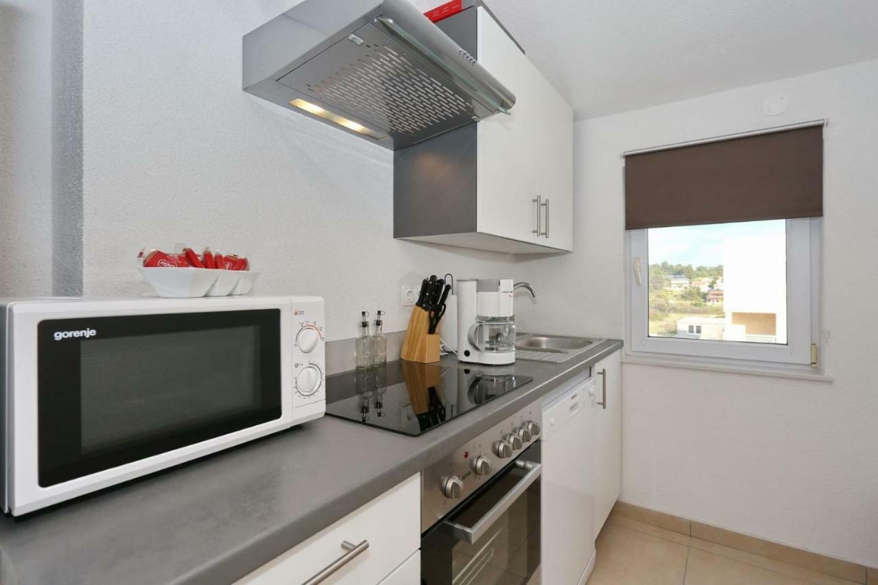 Malu Vir Apartment Exterior photo